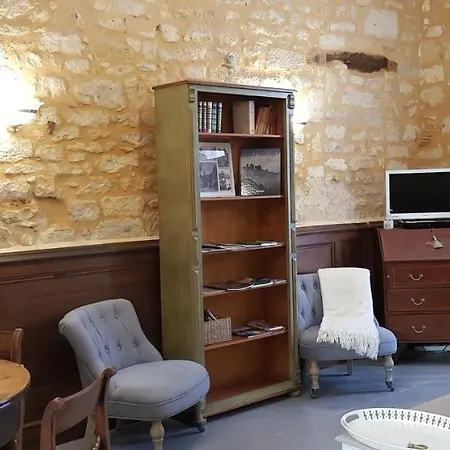 Le Cardinal Sarlat-la-Caneda
